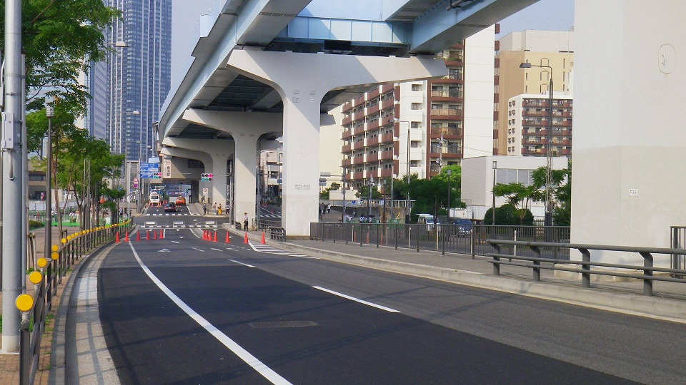 豊洲埠頭前から新豊洲駅方面の車両進入規制