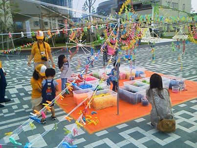 まちなみ公園9月のイベント、洗濯ばさみアート空間