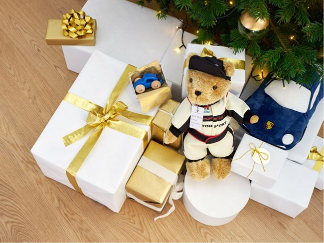 ららぽーと豊洲イベント　ポルシェ クリスマス マーケット 2　豊洲マガジン